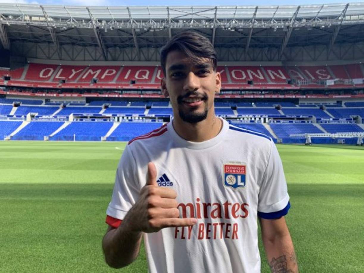 El Olympique de Lyon ha hecho oficial la incorporación de Lucas Paquetá para la próxima temporada. El volante brasileño firma con el cuadro francés hasta el verano del 2025. El Milan recibió 20 millones de euros por la operación.