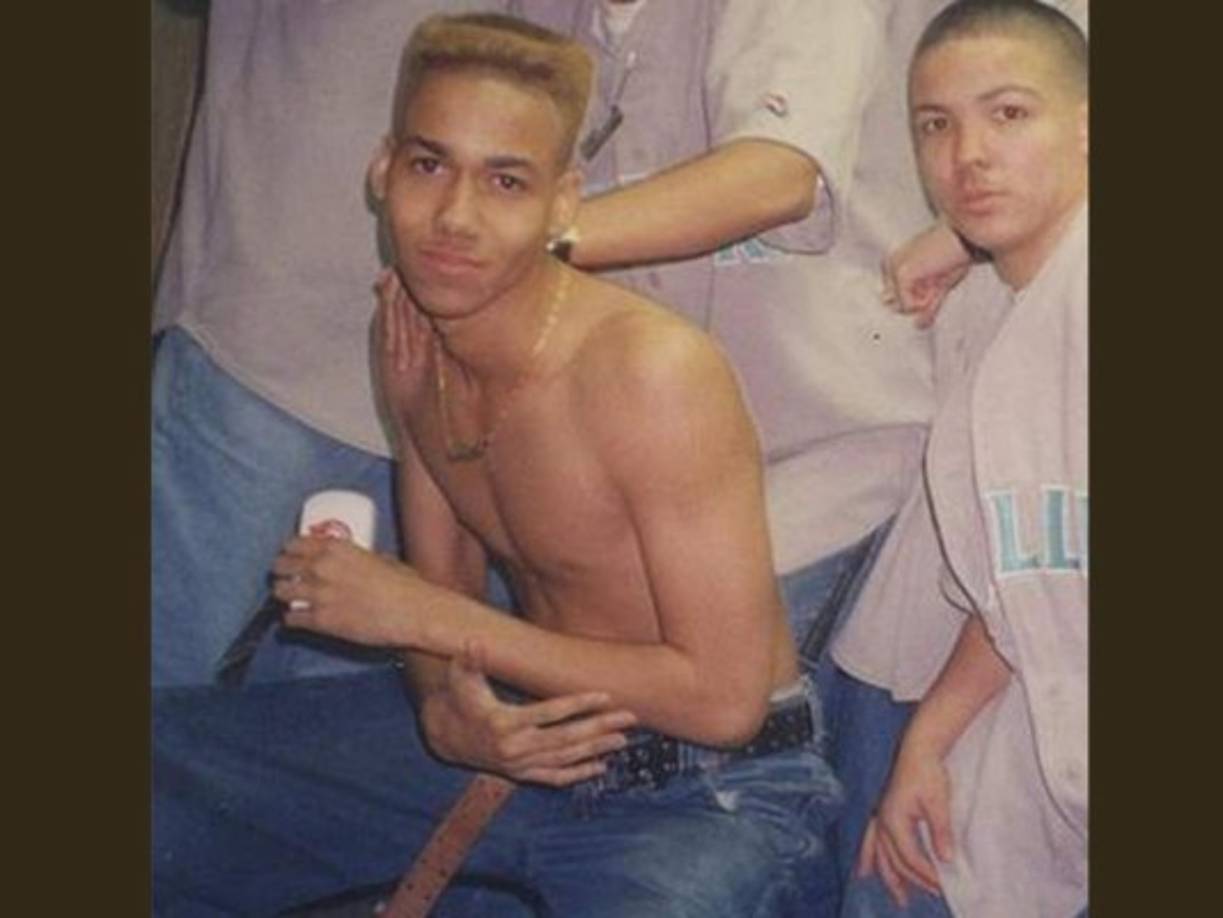 Y esta es la foto que demuestra que el bachatero ha tenido que pasar muchas horas en el gimnasio para logra el físico que tiene actualmente.