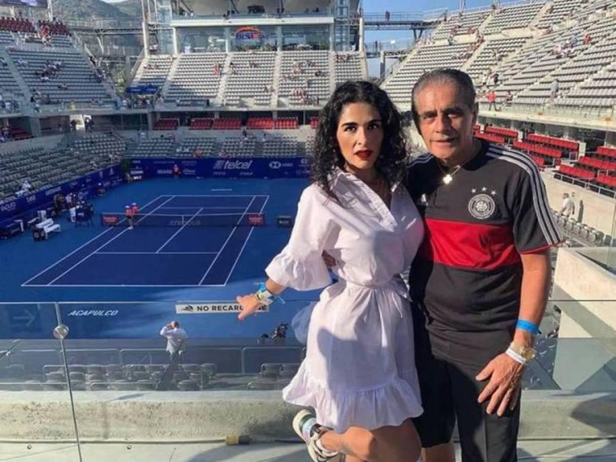 Contrario a la percepción general que etiquetó a Trelles como un “sugar daddy”, el periodista aclaró que su esposa no dependía de él, sino que ambos se apoyaban en sus proyectos personales