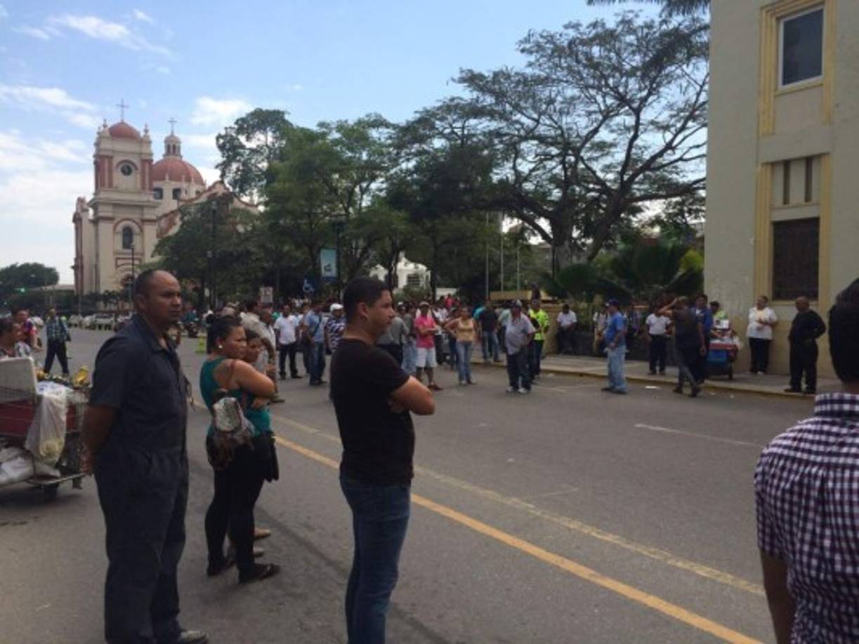 El tráfico vehicular del centro de San Pedro Sula fue cerrado por unas horas.