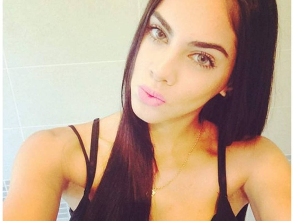 La bella joven cuenta con 23 años de edad.