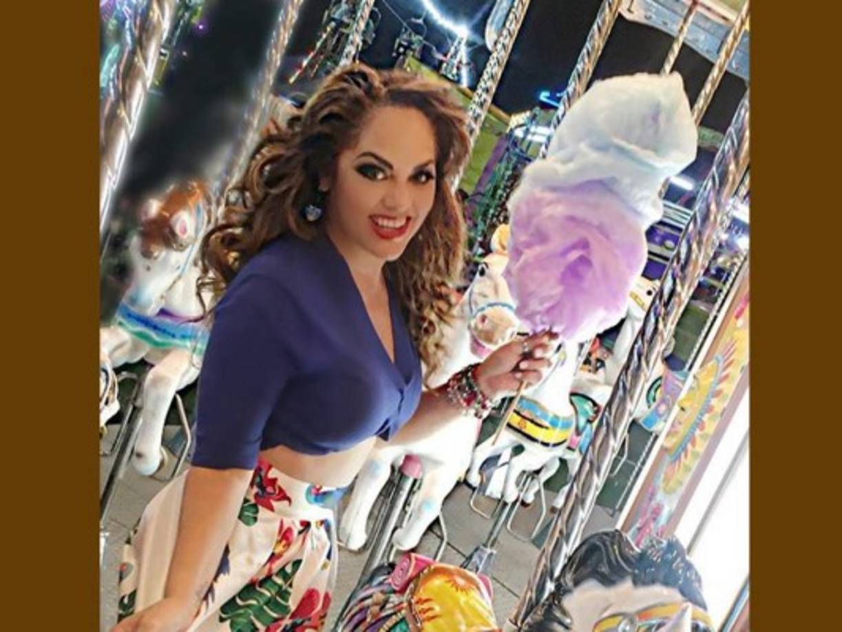 Comparte varias fotos en sus redes sociales.