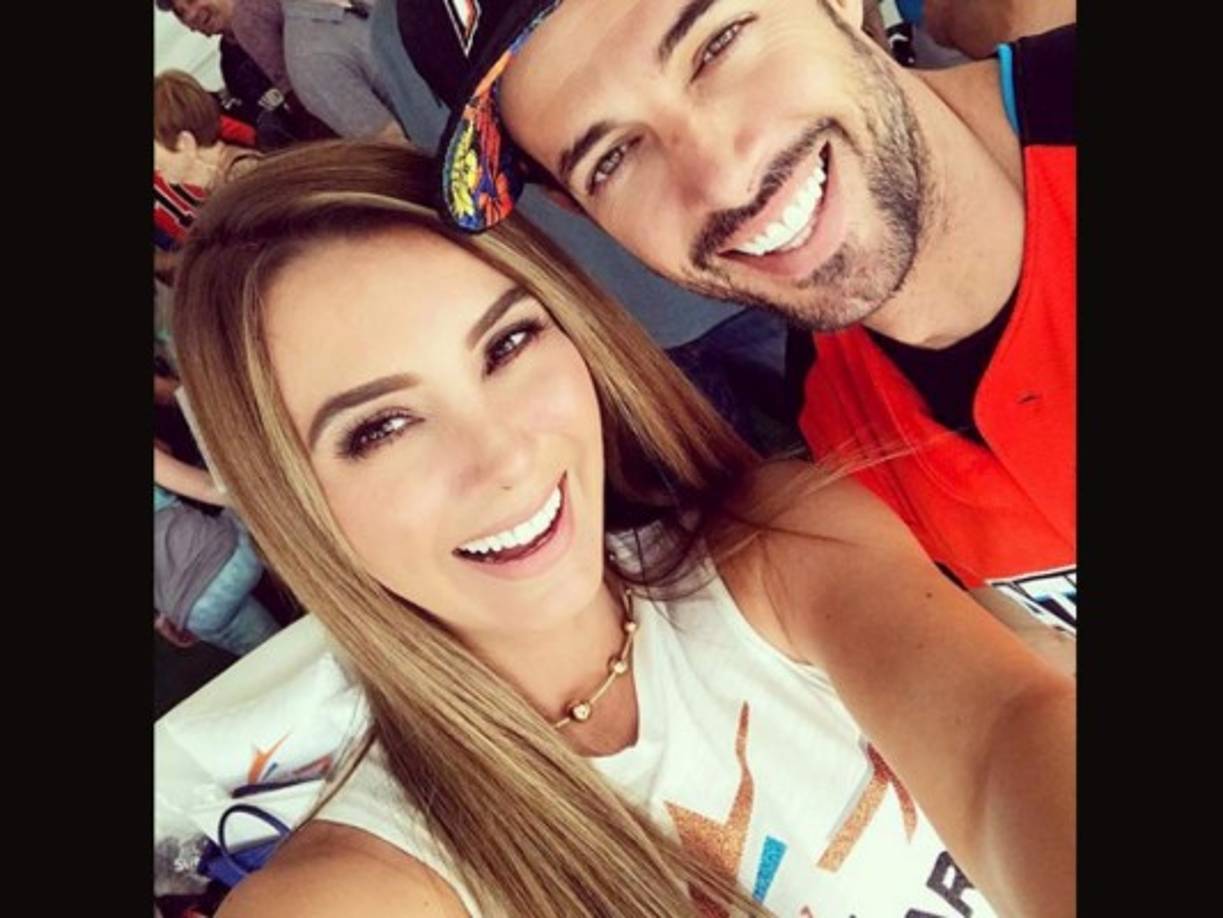 La pareja del también actor William Levy, levantó suspiros pero fue el blanco de muchas críticas en Instagram.