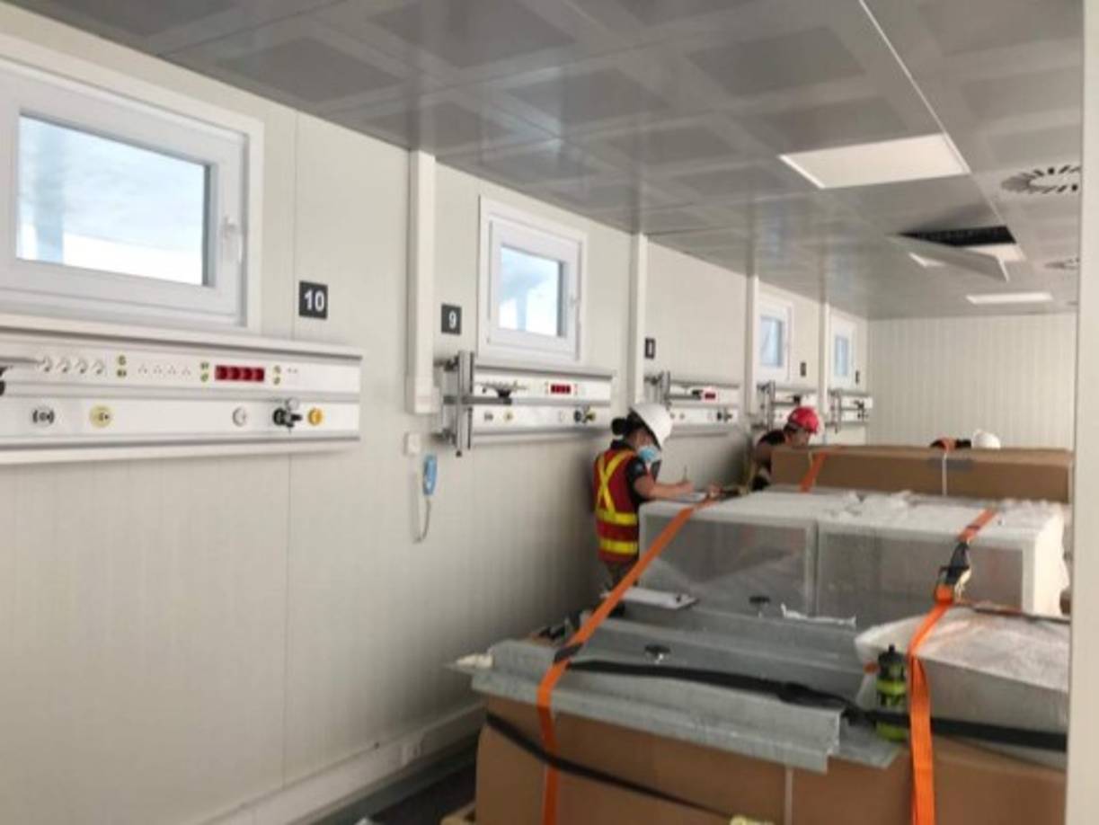 En ese sentido el personal está trabajando de 7:00 am a 7:00 pm, para poder finalizar pronto la inspección y que la instalación de los hospitales móviles no sufra más retrasos.