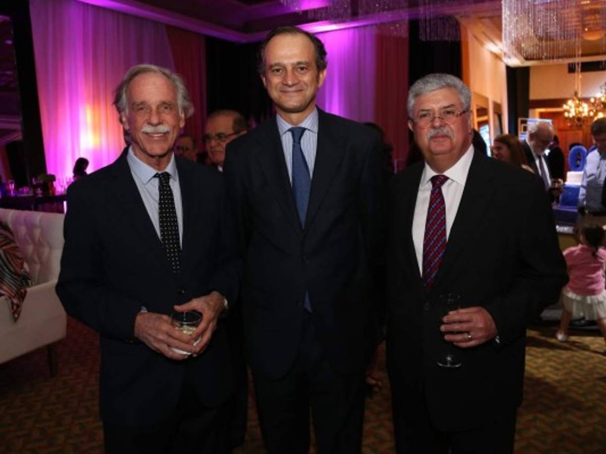 Haymes Willingham, Miguel Albero y Eddie Kafie.