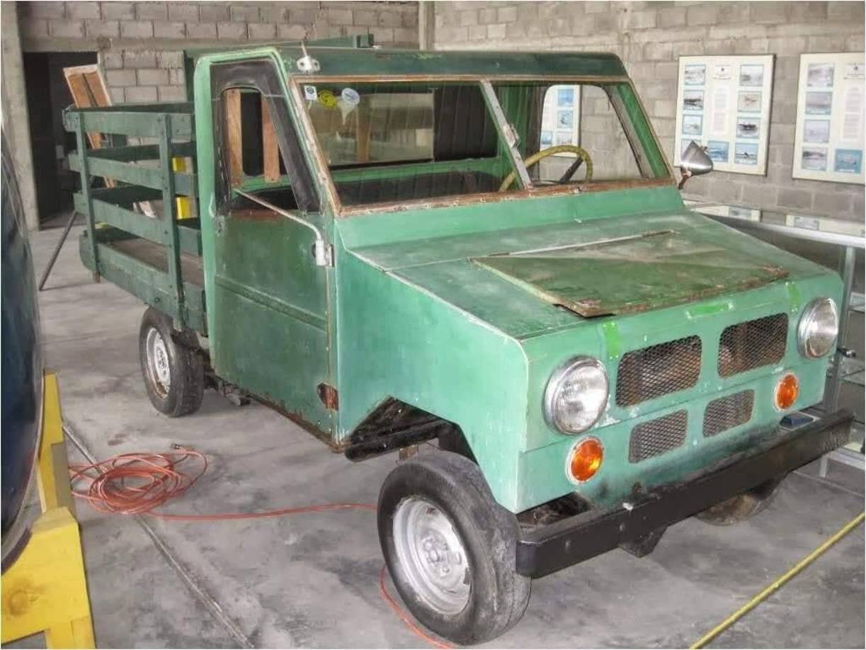 El motor, un modelo británico Bedford, se importaba desde el Reino Unido, mientras que otros componentes se producían localmente, fomentando la industria nacional.