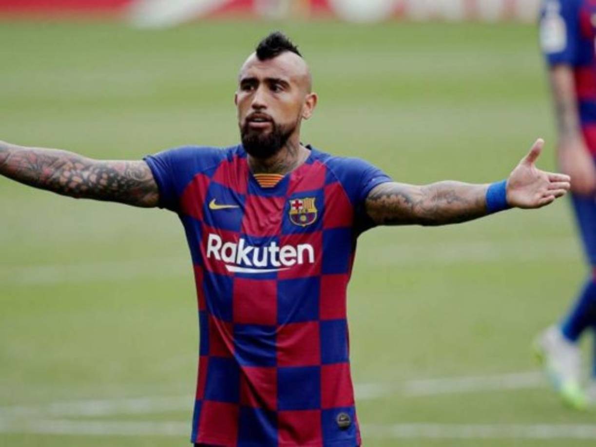 Según la prensa italiana el FC Barcelona podría dejar salir al futbolista chileno Arturo Vidal por diez millones de euros con destino al Inter de Milán, siendo está una cifra más que pobre por un jugador cuyo rendimiento ha sido más que notable esta temporada, siendo uno de los fichajes que más interés ha despertado en el técnico italiano del conjunto neroazzurro Antonio Conte.