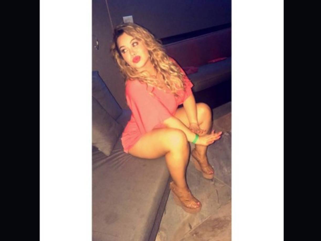 Chiquis ha sido criticada por su figura y ha causado revuelo al mostrar sus atributos en traje de baño.