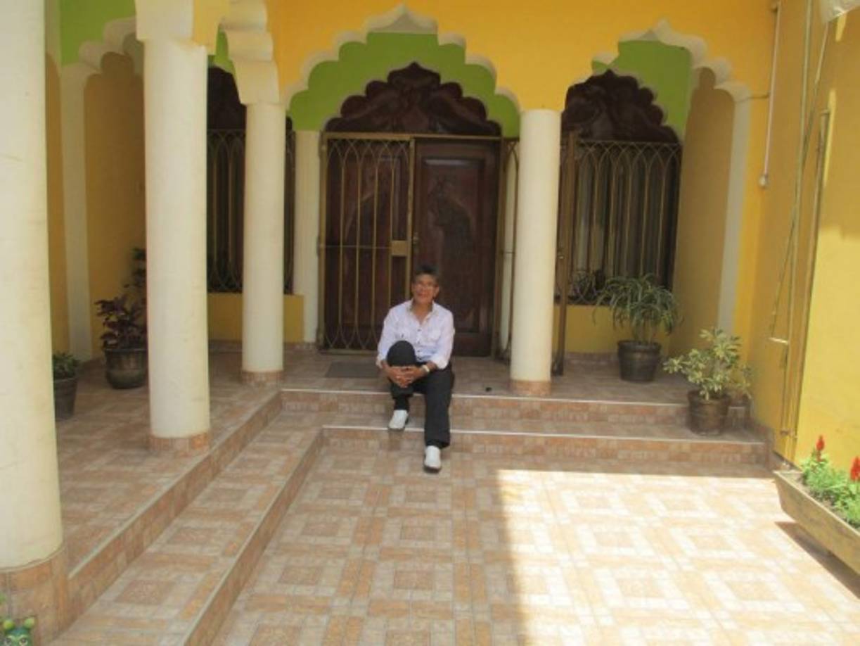 Después de vivir 28 años como mujer, y duro proceso para quitarse los senos y aspecto femenino, ahora Fernando es un testimonio para muchos del poder de Dios.