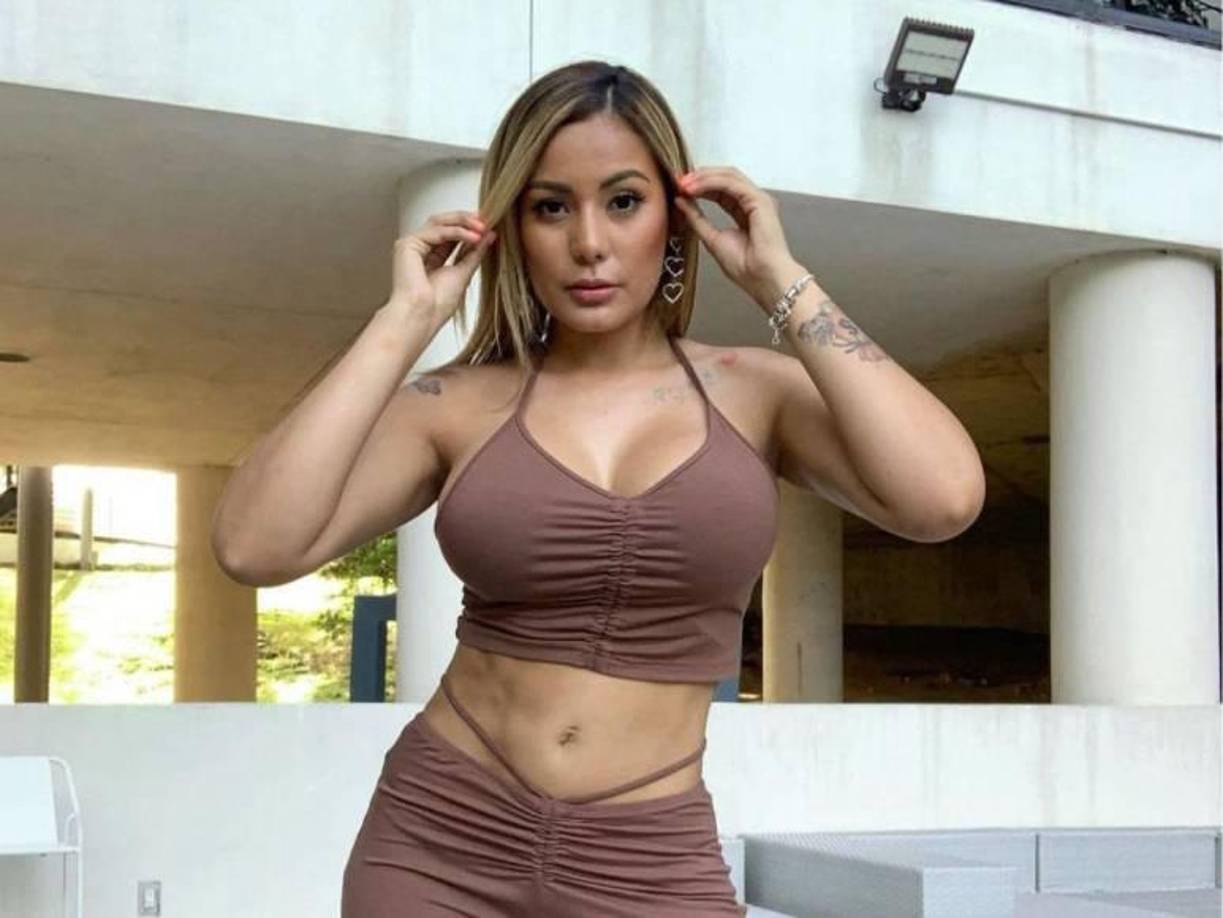 Y es que Elsa Oseguera se encuentra en Honduras tras haber migrado a los Estados Unidos hace 7 años dejando su faceta como periodista.