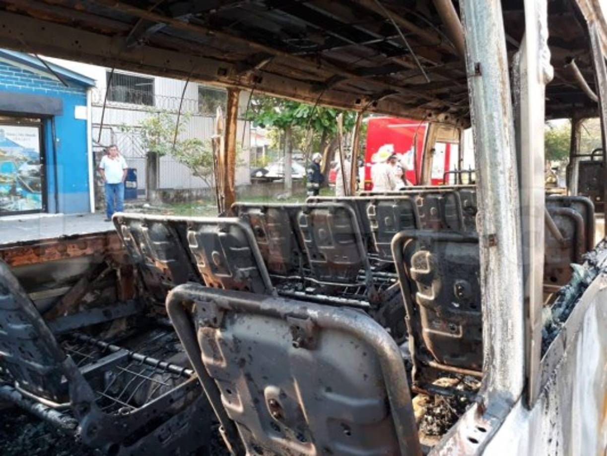 El Cuerpo de Bomberos indicó que el hecho fue registrado una cuadra adelante del supermercado Junior, en la 2 avenida, entre la 11 y 12 calle.<br/>