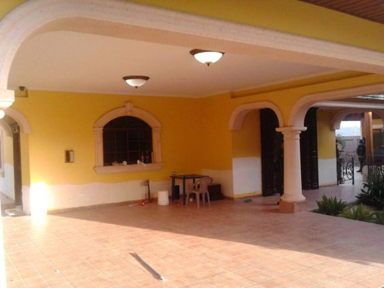 En total la Operación Centurión aseguró 38 viviendas, algunas de ellas de lujo.