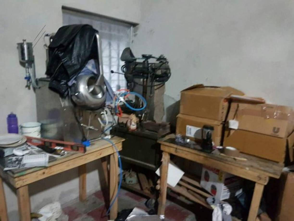 Se encontró una máquina especializada para la manufactura de píldoras.