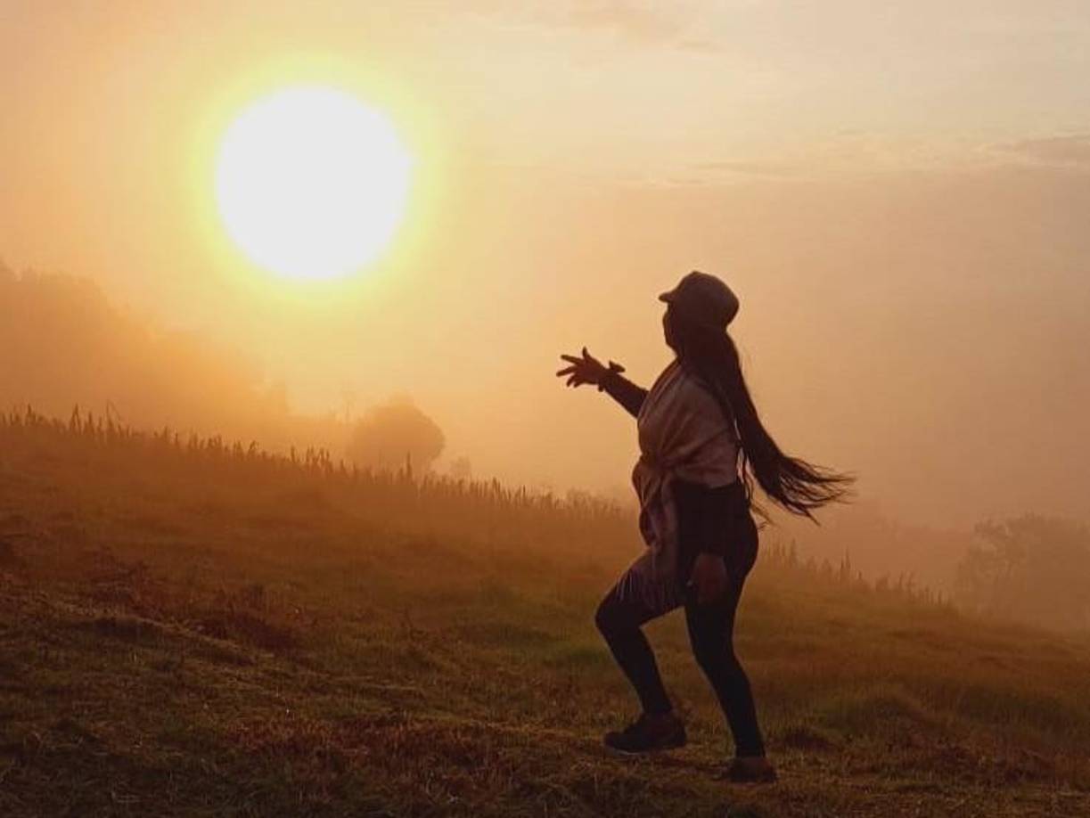Turistas disfrutaron del punto más helado conocido como El Pelón, donde se realizaron sesiones fotográficas en medio de la fría neblina del amanecer.