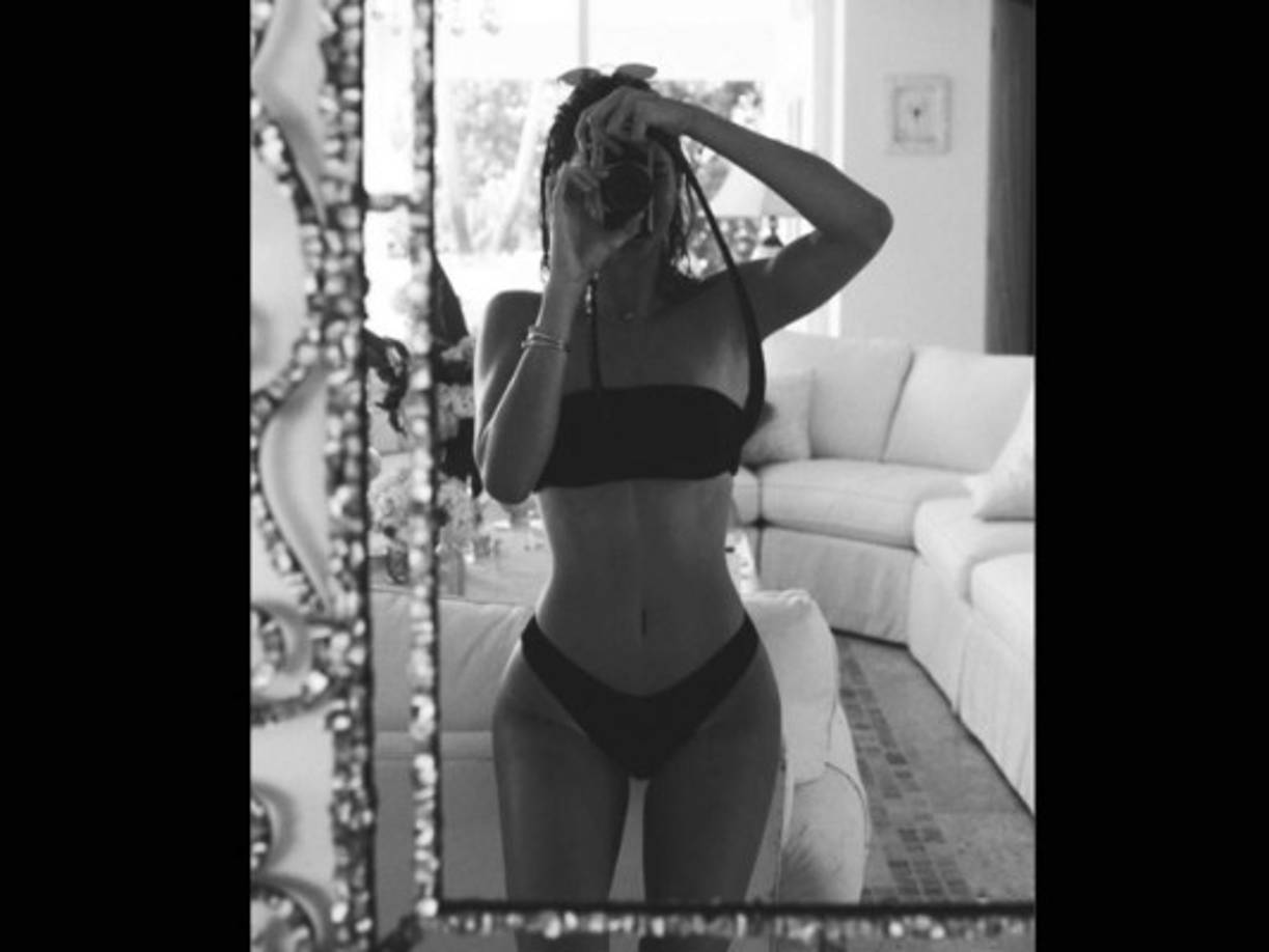 Ella no tiene problemas para mostrar su cuerpo, sin embargo, su última foto no fue del agrado para muchos de sus fans.