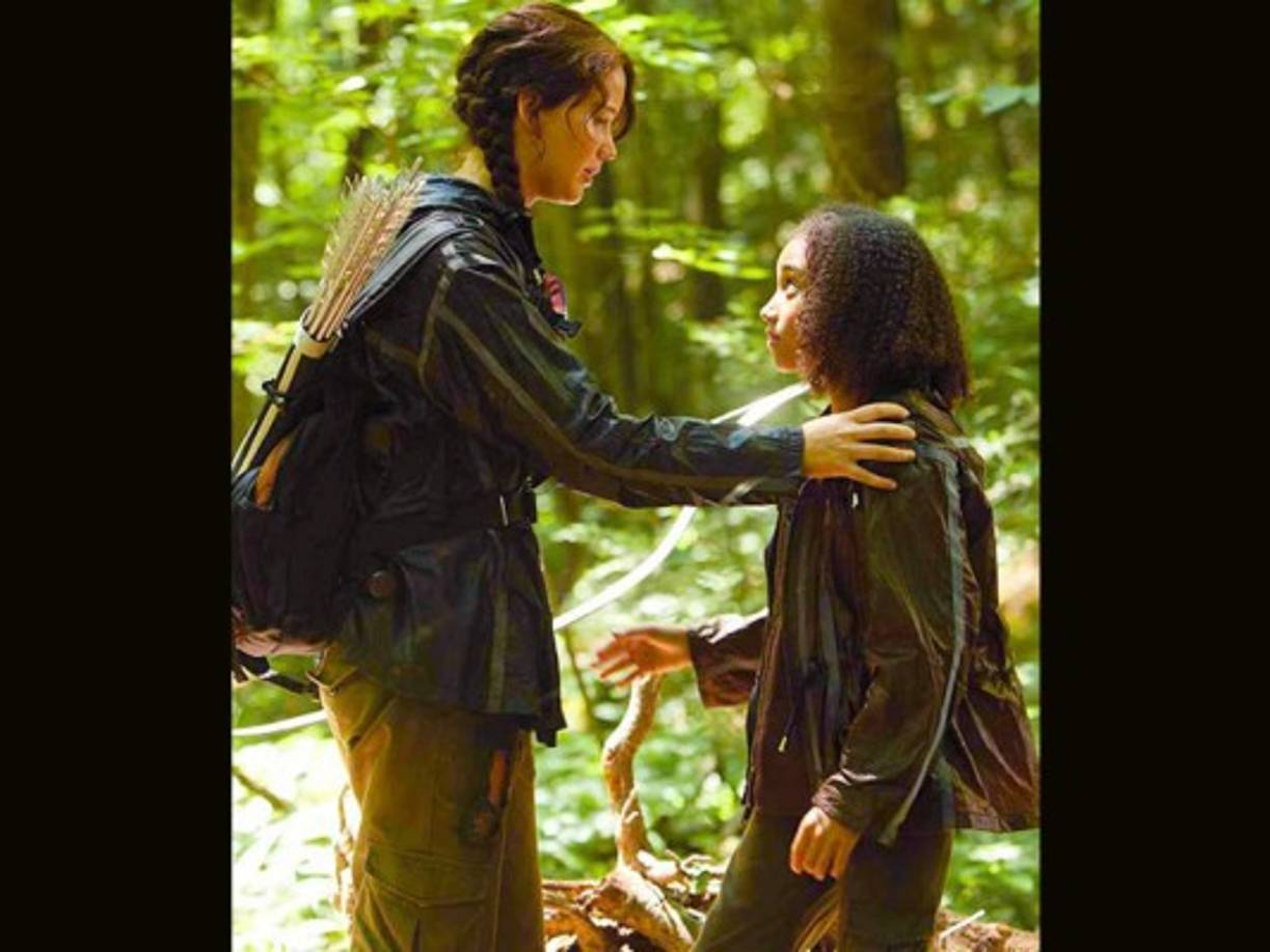 La actriz Amandla Stenberg luce irreconocible con su look a los 18 años.