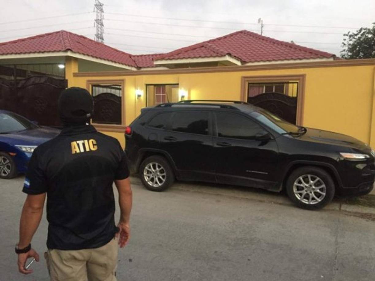 En la operación participan miembros de la Fiscalía Especial Contra el Crimen Organizado (FESCCO) y elementos de la Agencia Técnica de Investigación Criminal (Atic).<br/>