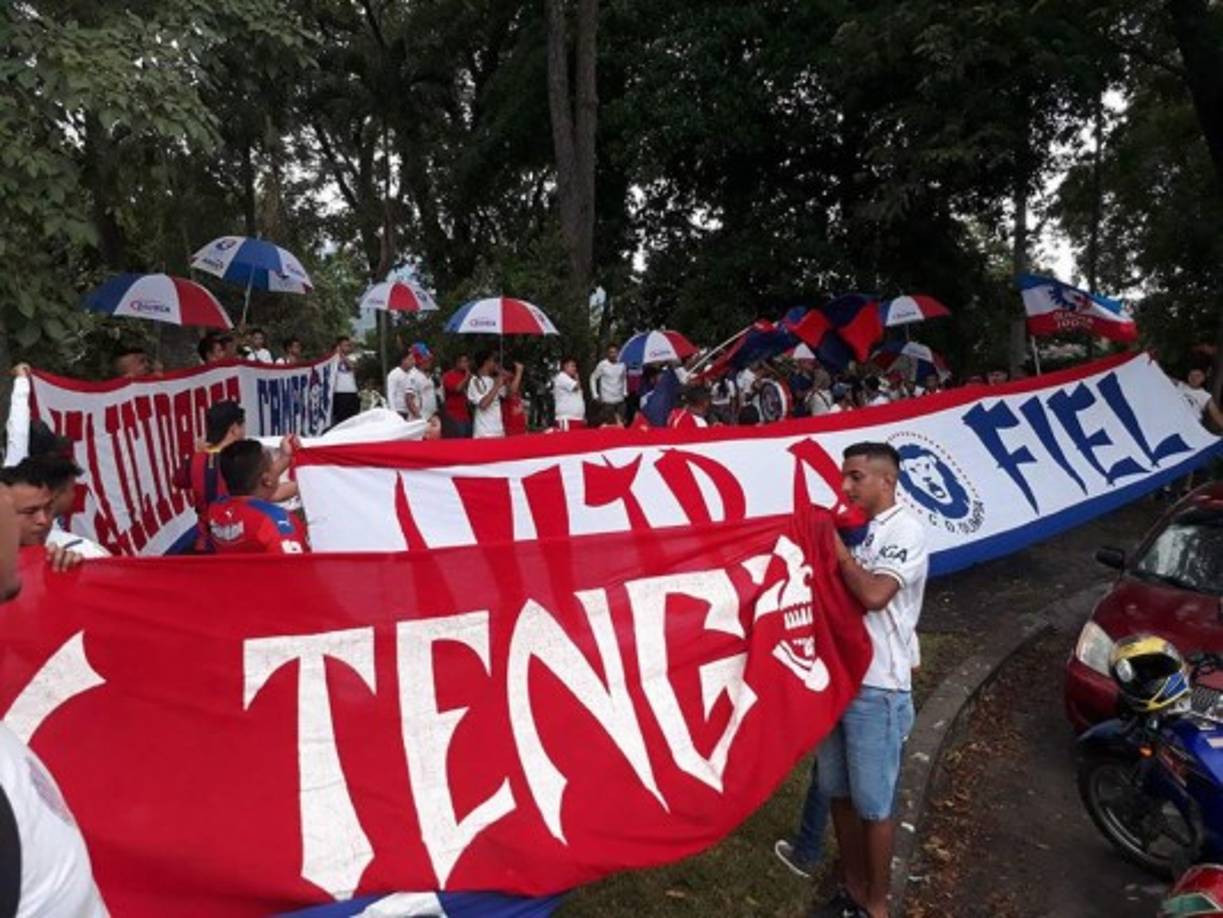 Los aficionados olimpistas no podrán estar en el estadio Olímpico apoyando al equipo debido a la sanción que le puso la Concacaf de jugar a puerta cerrada.