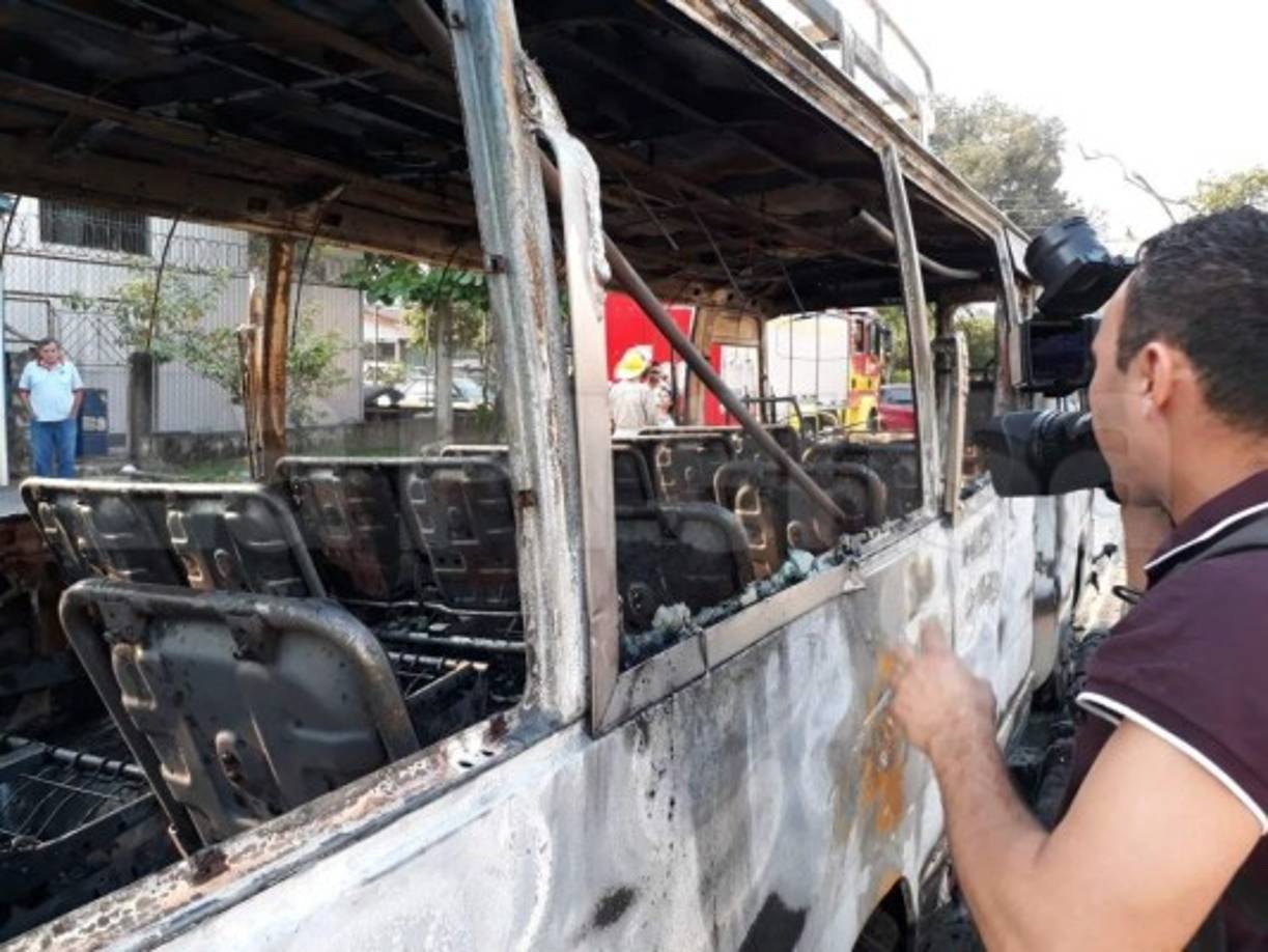 'Pedimos al Gobierno que ponga mano dura contra estas personas, le pedimos al Gobierno que no los capturen sino que los maten. Andaban con fusiles AK-47 y fusiles R-15', dijo uno de los pasajeros.<br/>