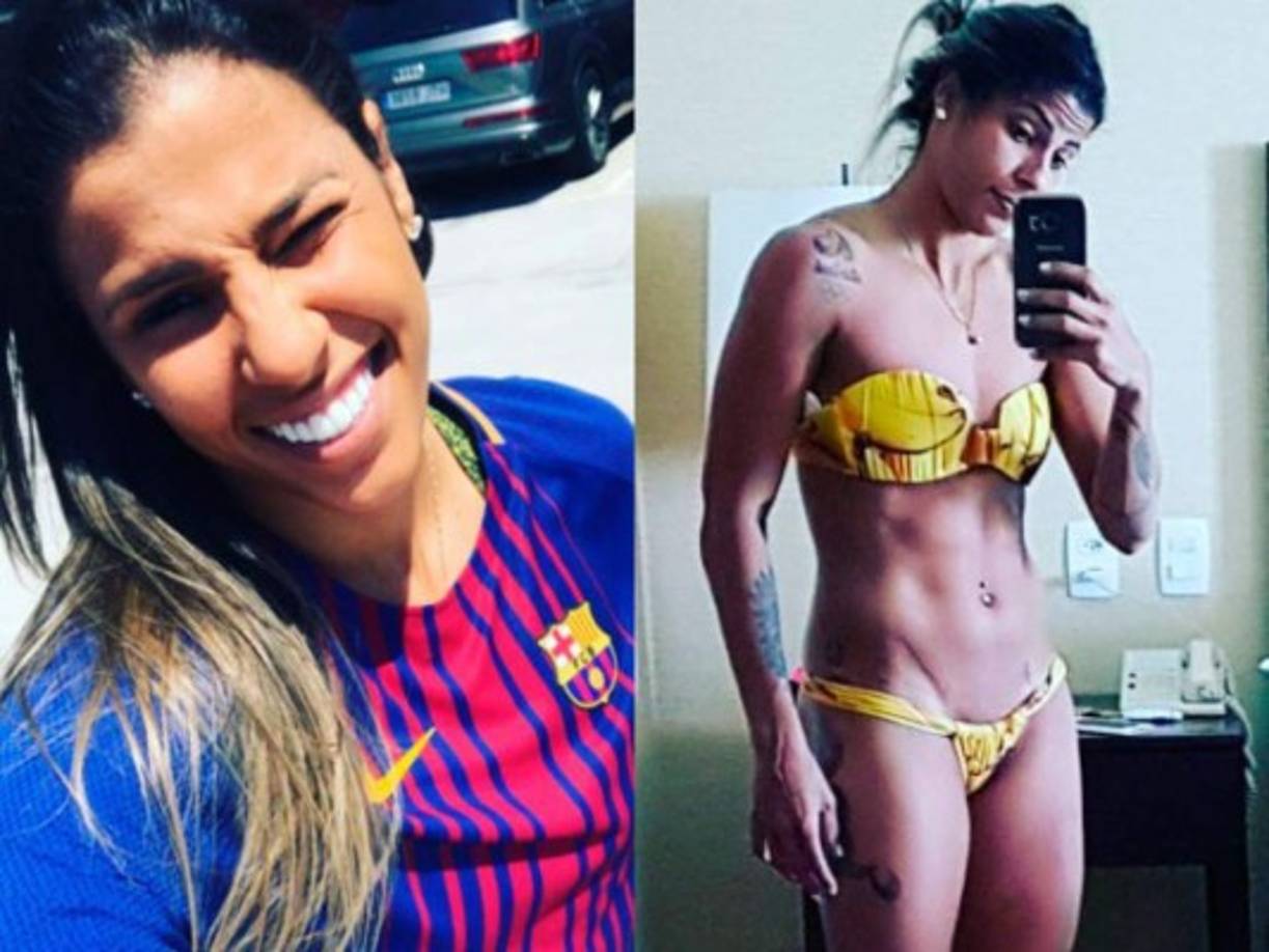 Ella además representó a la Selección de Brasil en la que fue medallista olímpica en los juegos de Pekín 2008.