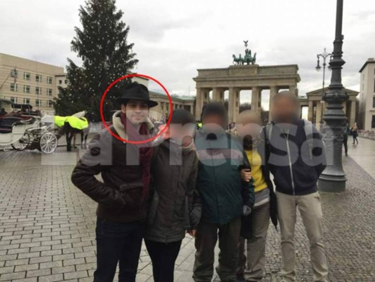 Posteriormente fue llevado a la clínica Los Ángeles de dicha localidad, donde falleció. En las redes sociales decenas de familiares y amigos de los esposo Rivera-Valladares mostraron sus condolencia e indignación por el asesinato del joven.