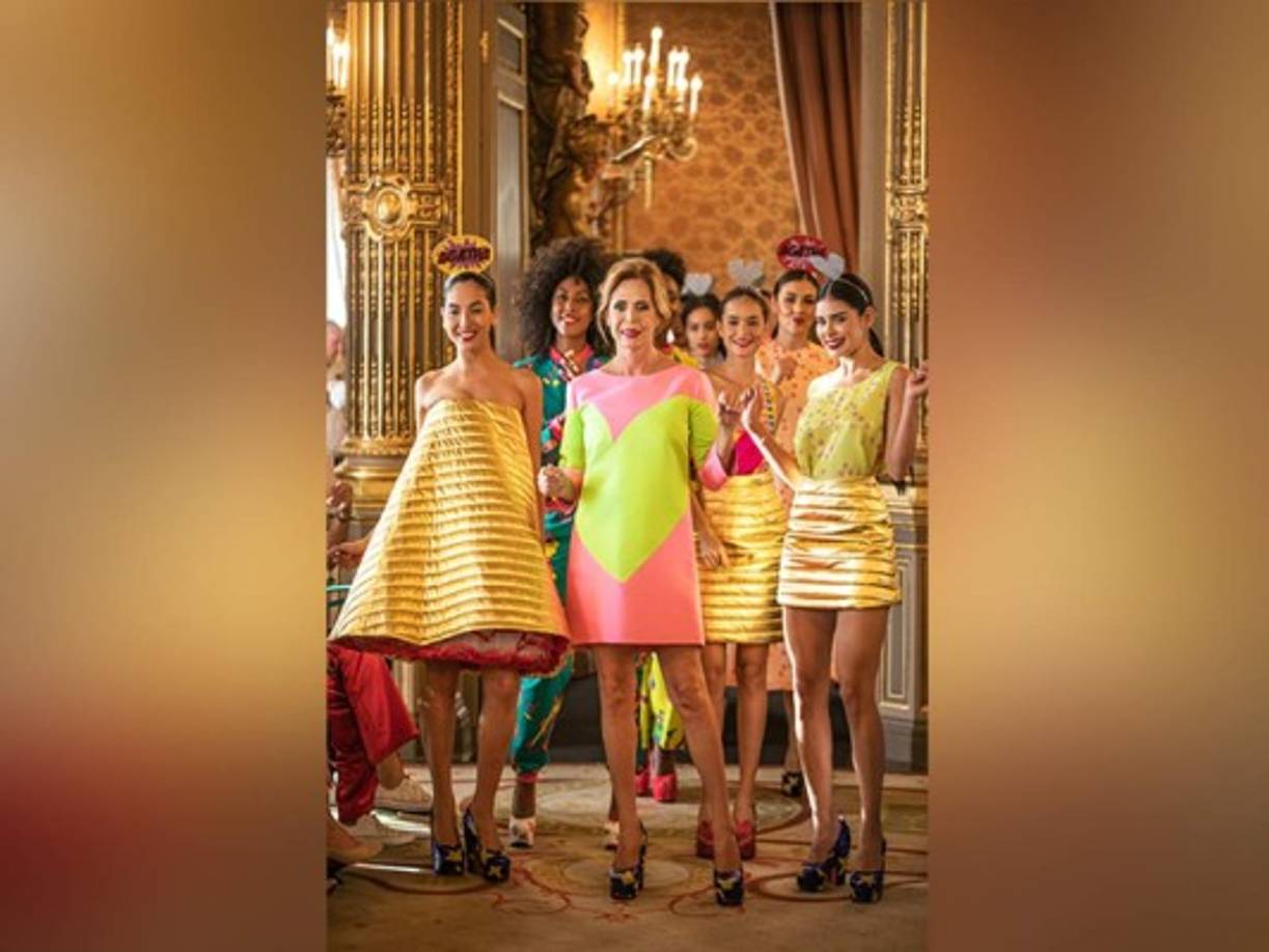 Ágatha Ruiz de la Prada, madrina del desfile, señaló que muchas ciudades están peleando por ser la capital de la moda latinoamericana… “y ahora el tocado el turno a Madrid, y qué mejor marco que esta Casa América. Parece que estos salones se hicieron para esto, para esta pasarela”, señaló la diseñadora española.<br/>