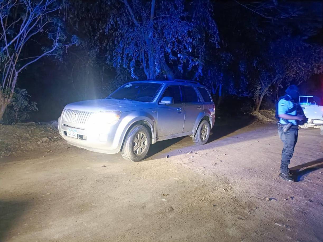 Fabiana fue encontrada dentro de un carro en el bordo de la colonia Valle de Sula. 