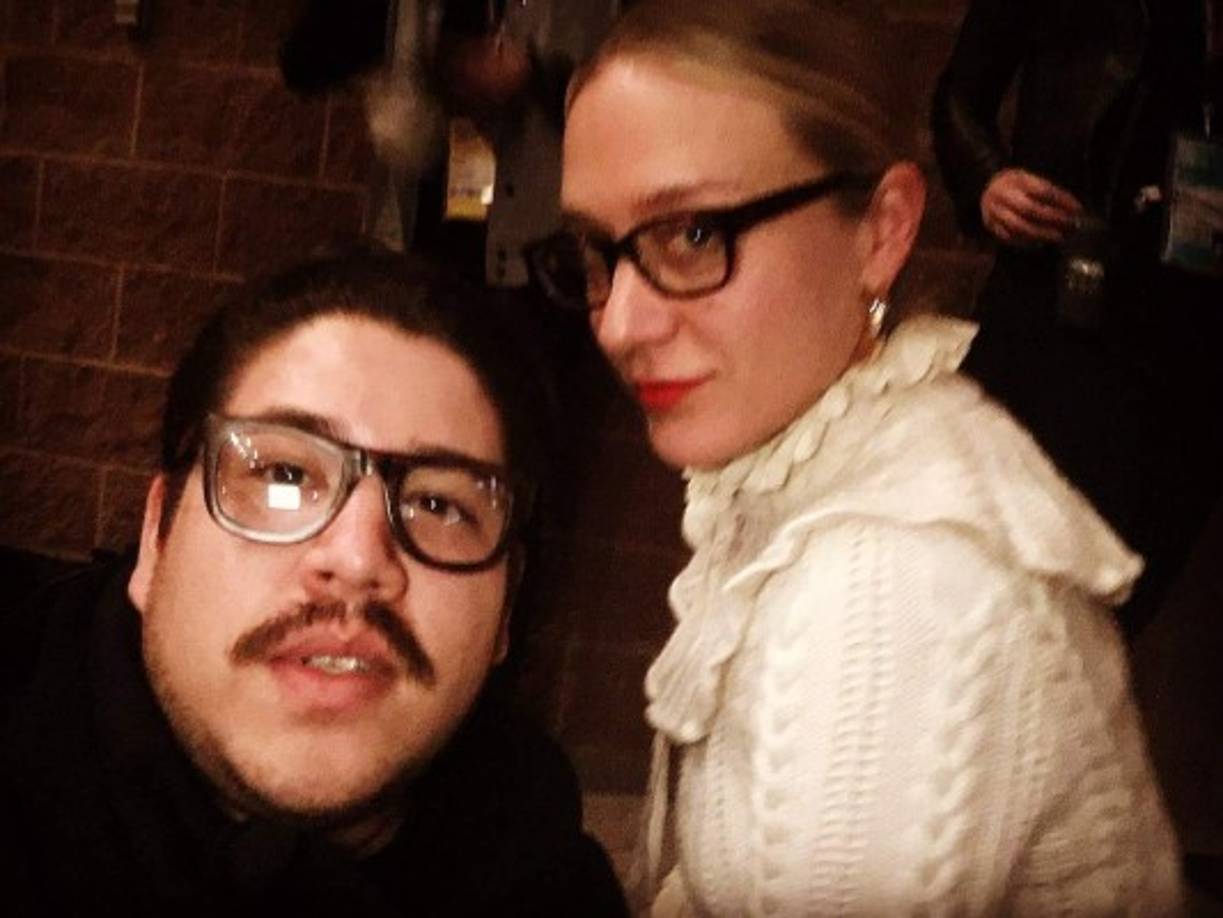 Jurek Jablonicky con la actriz Chloë Sevigny.