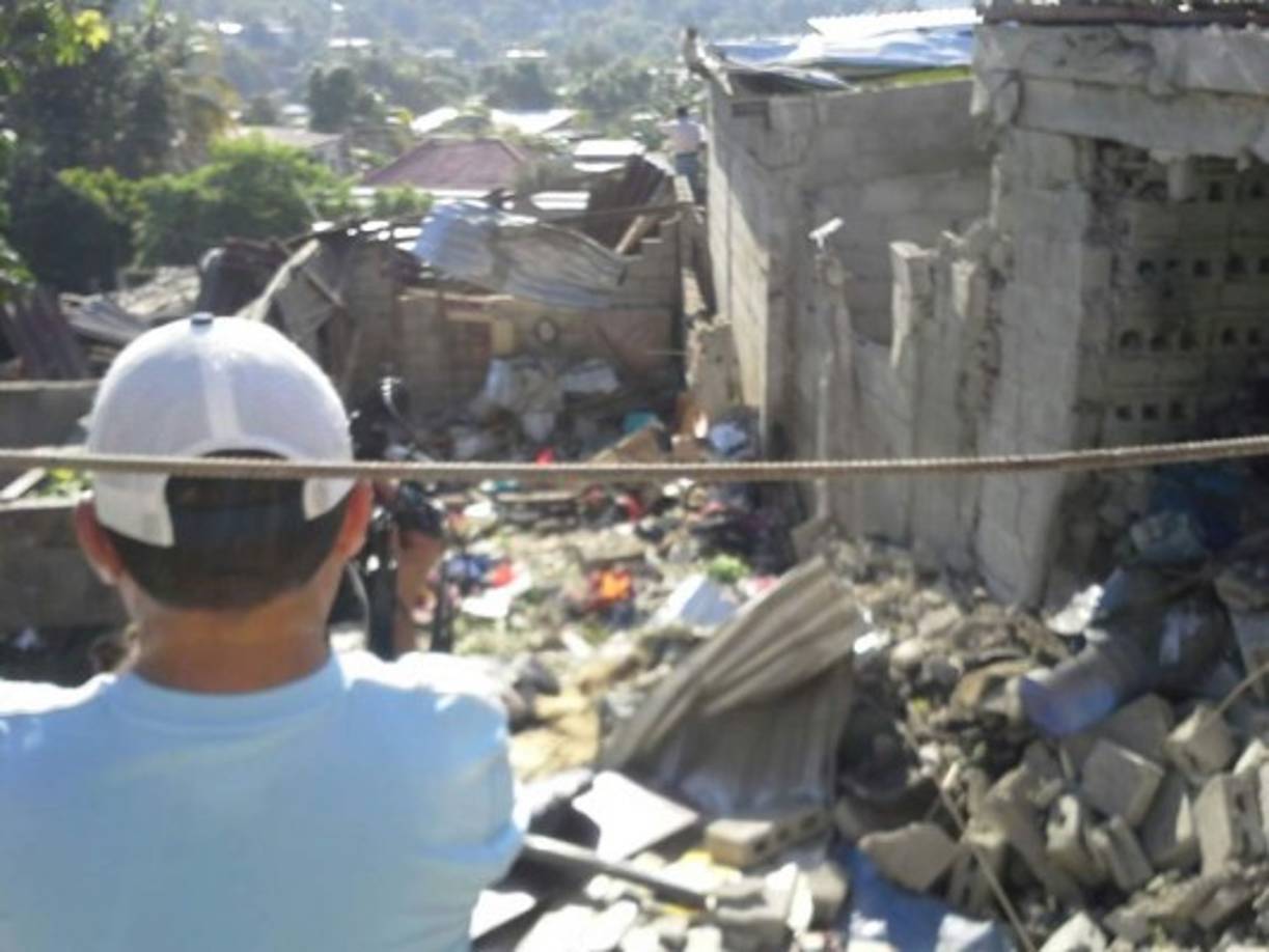 La explosión destruyó seis viviendas.