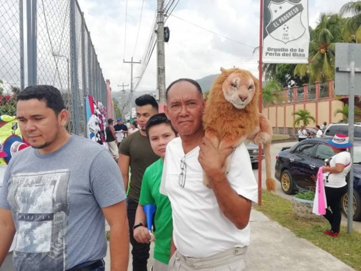 El Olimpia no estuvo solo en El Progreso ya que muchos aficionados se hicieron presente al estadio Humberto Micheletti.