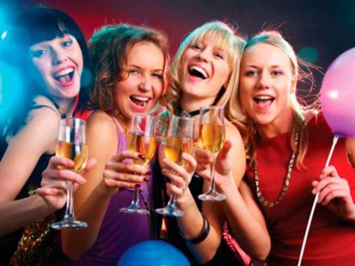 2. Tauro<br/><br/>Agosto será un mes bastante importante en tu vida, principalmente porque sucederán algunos acontecimientos que te marcarán por completo: prepárate, porque serán tanto felices como desgraciados. Debes elegir siempre la mejor opción a la hora de decidir sobre algo: analiza tus emociones en los días previos, ya que actuar de manera impulsiva solamente dará lugar a que fracases por completo. En lo relativo a tus sentimientos por los demás, apreciarás que han cambiado las tornas: a quien odiaste durante mucho tiempo ahora lo consideras tu aliado.