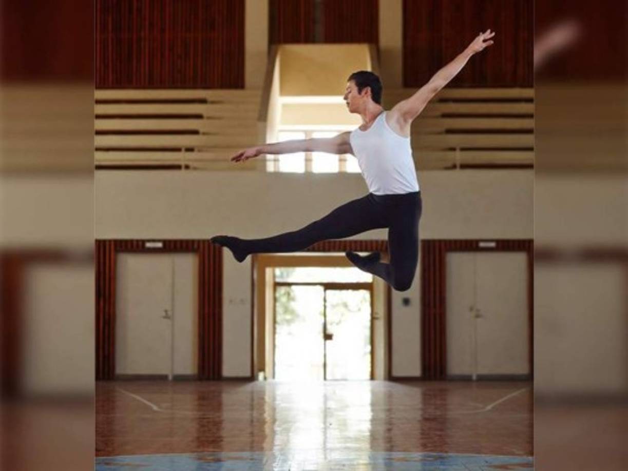 Cristhian Lazo es quien realiza el papel de 'Fernando', un joven balletista que recibe constante bullying por parte de sus compañeros de colegio, debido a su pasión por el baile.