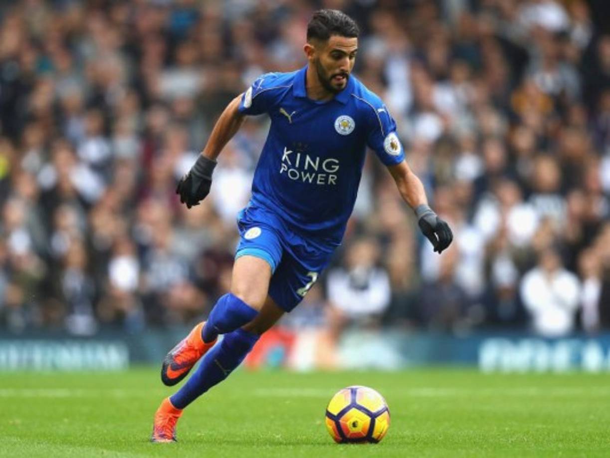 Riyad Mahrez: El delantero argelino no quiere seguir en el Leicester y apunta a un club de mayor nivel. El Arsenal podría ser su nuevo destino.