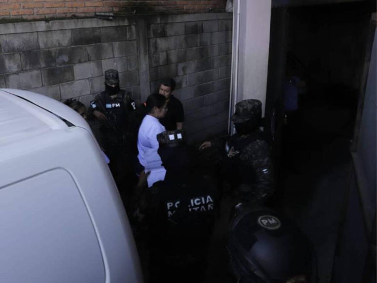 Cabe recordar que el Ministerio Público los requirió por los delitos de asociación ilícita, asociación para delinquir y tráfico de drogas.