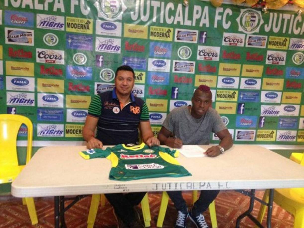 El Juticalpa ha fichado al delantero panameño René Campbell.