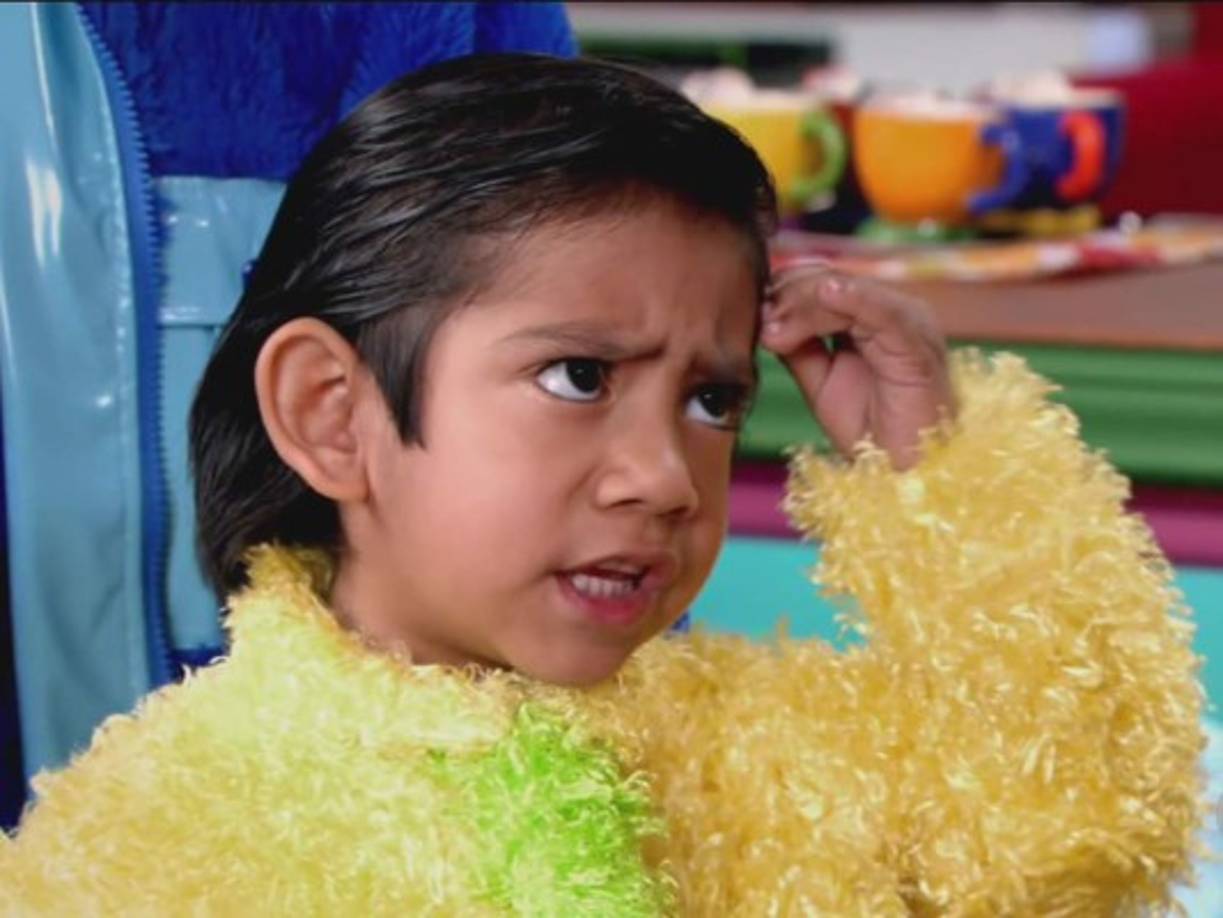 Curiosamente Maradonio fue concebido por inseminación artificial, con el esperma que vendió Ludovico para pagar la fiesta del primer período de Bibi.<br/>