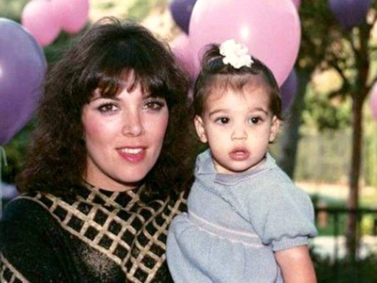 El ojo empresarial de Kimberly Noelse (su nombre real) se desarrolló desde que era joven, cuando se acercó al mundo de los negocios trabajando para la empresa de su padre, la firma de música Movie Tunes, Inc.