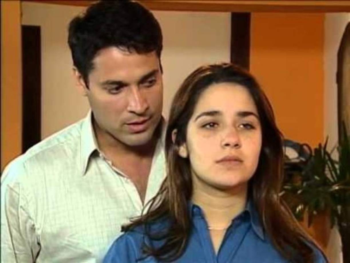 La trama de la novela, era que Juana Pérez de 17 años de edad quedaba embarazada accidentalmente por una inseminación artificial.