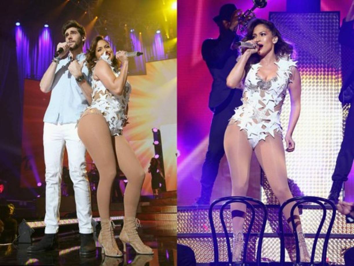 Un tímido Álvaro Soler junto a Jennifer López en el escenario.