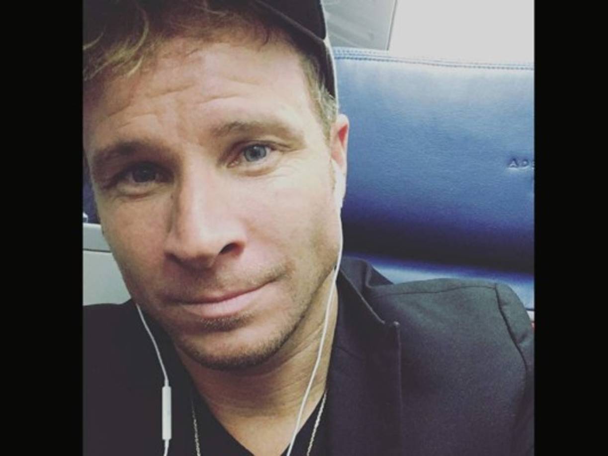 Brian Thomas Littrell es un cantante y compositor también de música cristiana.