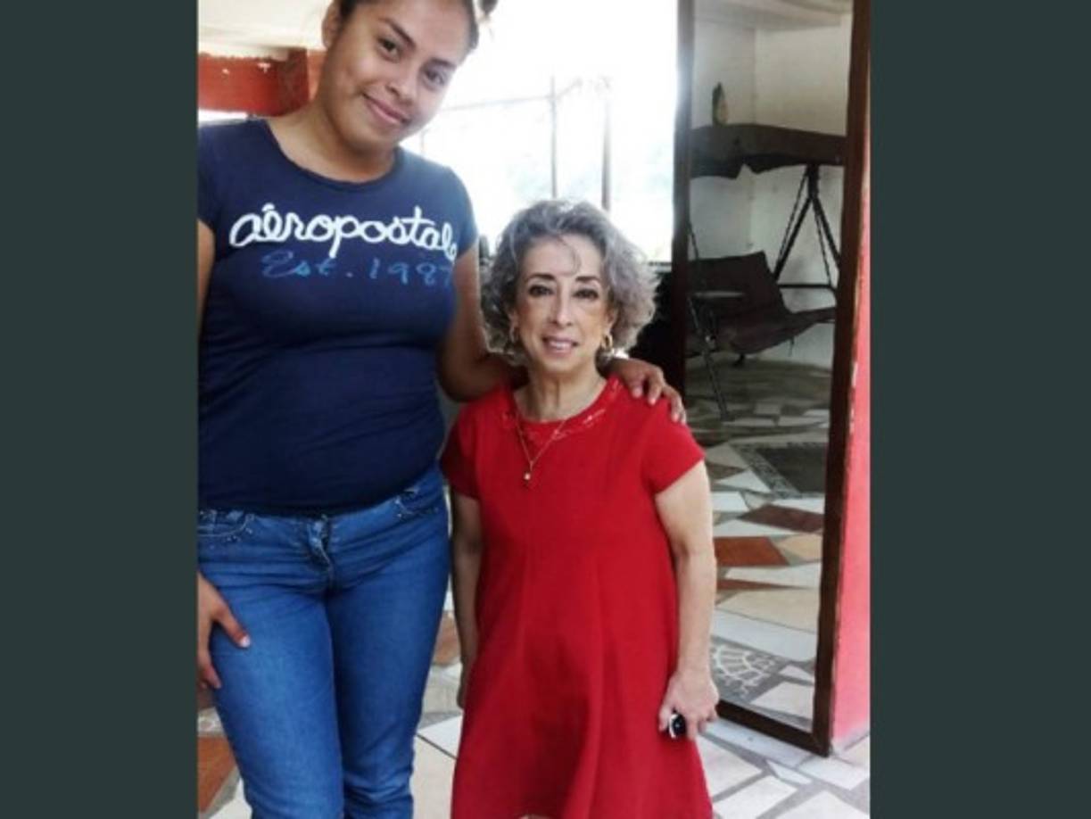 Hace un mes creció el rumor que corrió de la casa a su esposo Jorge Alí, por maltrato a ella y a sus dos hijos, información que la actriz no confirmó.