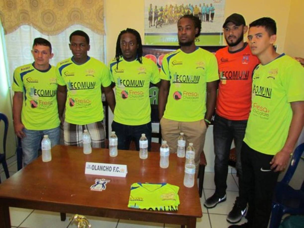 Gareth Bale during the match between Villarreal CF vs. Real Madrid, week 24 of La Liga 2016/17 in La Ceramica stadium, in Vila-real, Spain, on Februayr 26, 2017.<br/><br/><br/> (Photo by Jose Breton/NurPhoto via Getty Images)