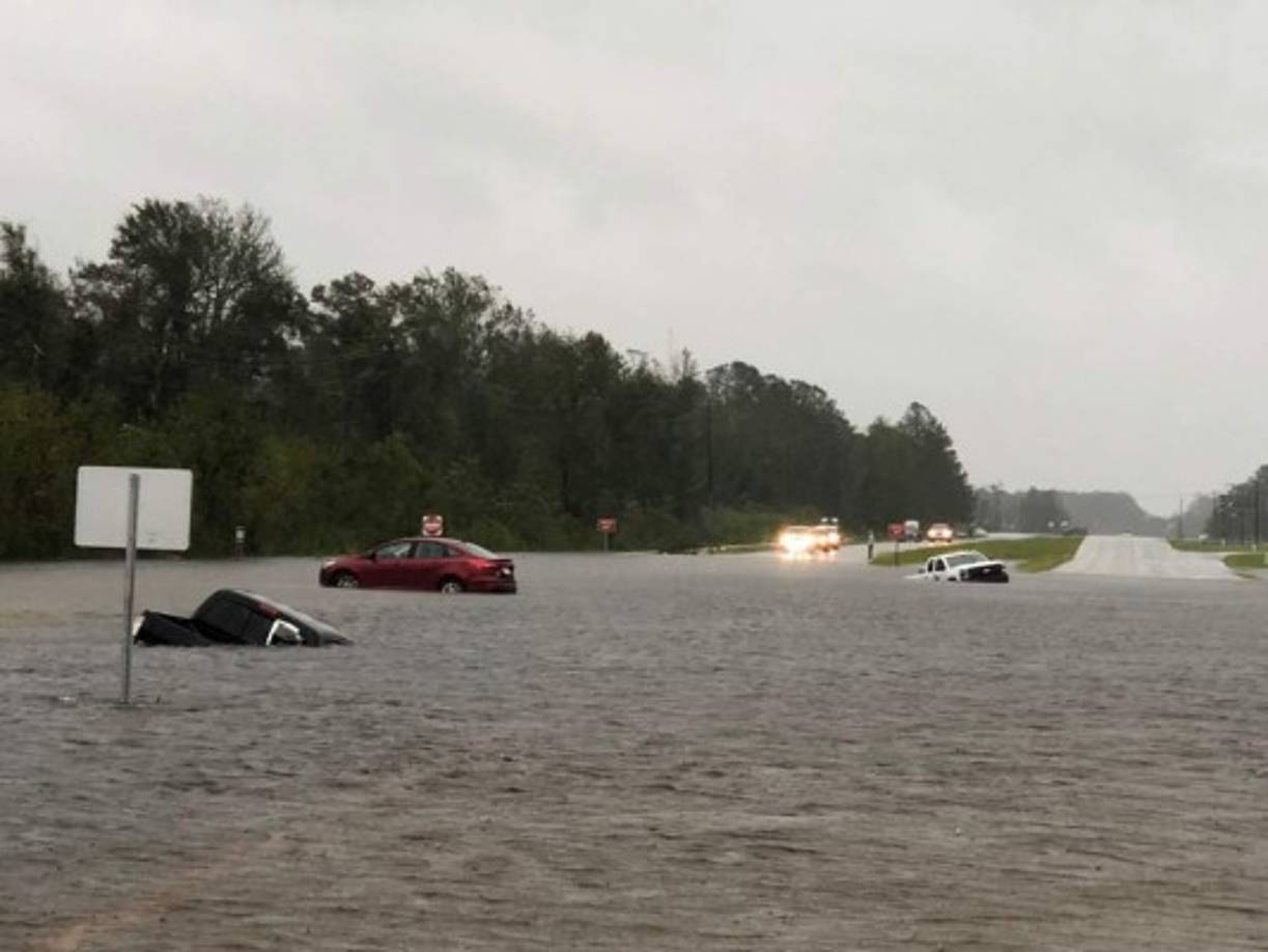 'Estamos esperando muchos daños', señaló, y agregó que las presas podrían verse amenazadas por el aumento del nivel del agua./@helgavanleur.