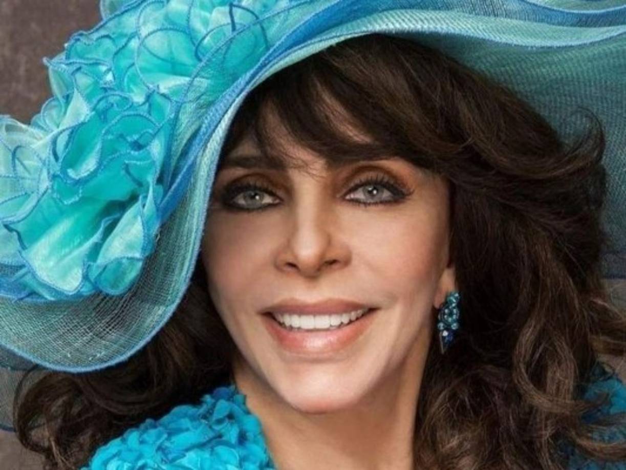 'Se ve muy bien con su cabello al natural, está muy bien conservada', dijo un usuario.