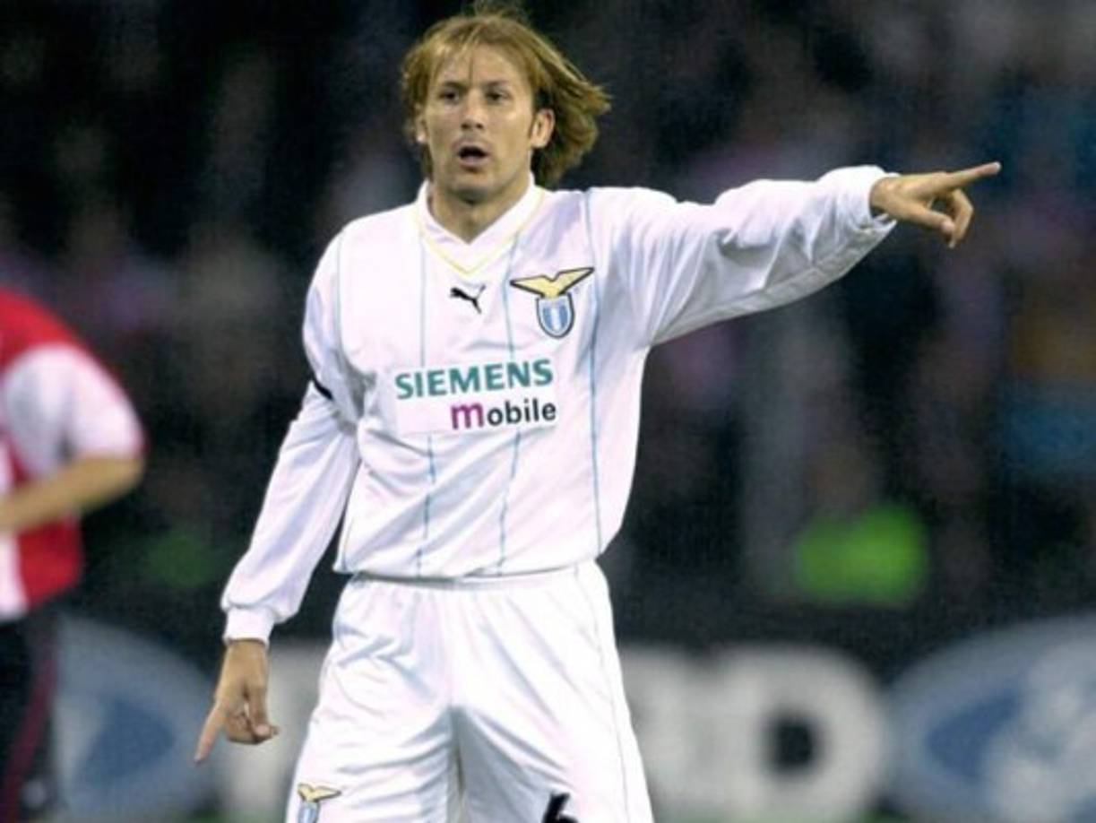 Gaizka Mendieta dejó al Valencia en 2001 para firmar con el Lazio a cambio de 48 millones de euros; el centrocampista de Bilbao es ahora el quinto fichaje más caro de la historia del fútbol italiano.