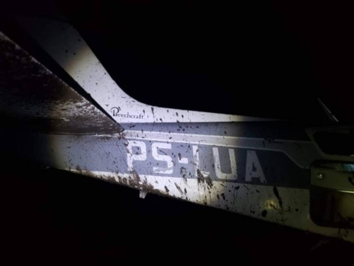 Al momento de hacer el aseguramiento en horas de la madrugada se reportó un enfrentamiento, durante el cual los supuestos delincuentes realizaron ataque disparando hacia el helicóptero y el avión de reconocimiento de las Fuerzas Armadas de Honduras.