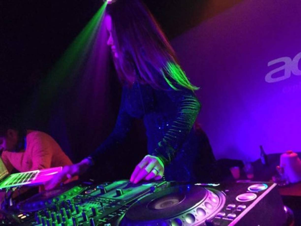 Sus planes a corto plazo incluyen viajes por ciudades de Estados Unidos y otros países. Honduras es uno de esos destinos donde le gustaría presentarse.