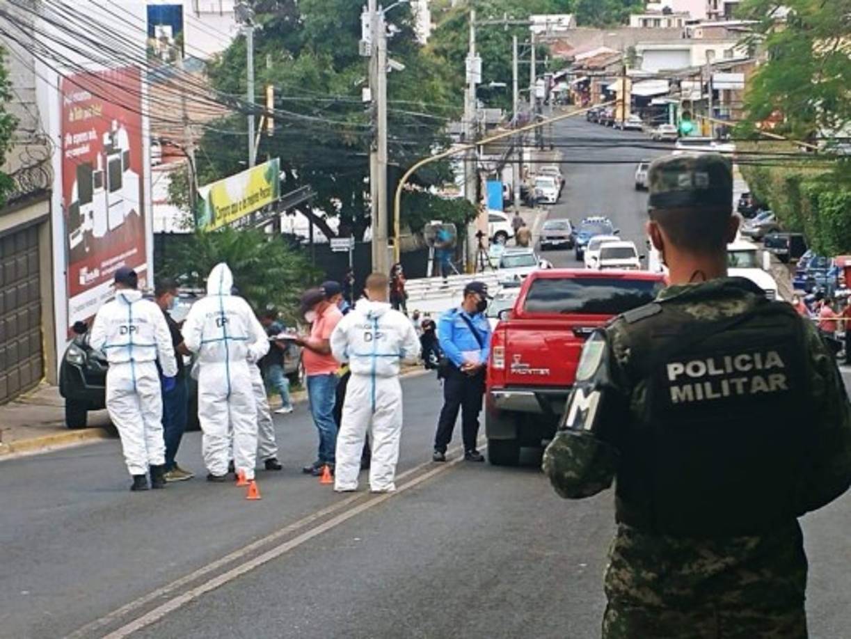 José María Díaz añadió que el Estado no puede garantizar la seguridad personal de cada uno de los abogados, pero que los cuerpos de seguridad deben ser eficientes para evitar tantas muertes violentas contra el gremio y otros sectores de la sociedad hondureña.