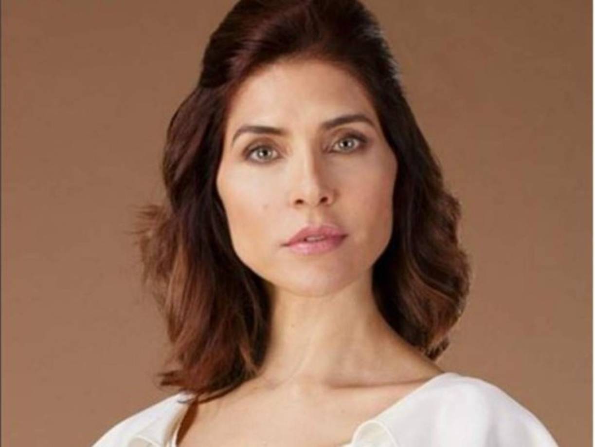 Lorena fue diagnosticada con cáncer de seno en 2014 y desde esa fecha a la actualidad se ha convertido en una vocera de las sobrevivientes de tal enfermedad.