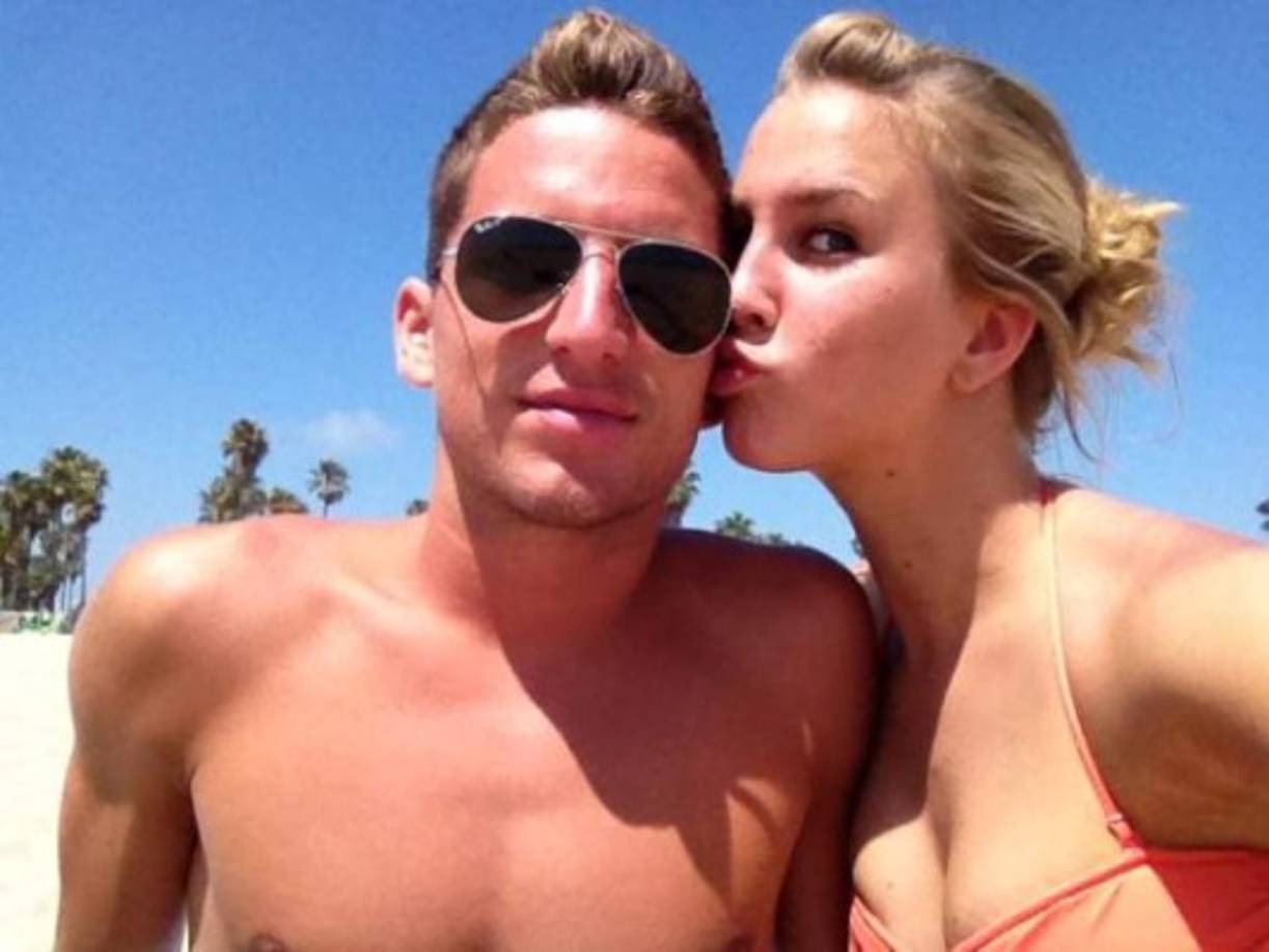 La chica ha concedido una entrevista al programa 'Gert Late Night' de la televisión 'Vier' en el que ha hecho temblar los cimientos del Calcio y del fútbol belga.